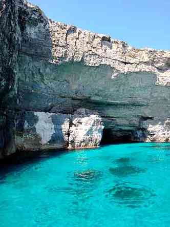 Com apenas 3,5 quilmetros quadrados, a Ilha Comino abriga um dos lugares mais admirveis do mundo: a chamada Blue Lagoon(foto: Jos Serpa Jnior/Pixabay)