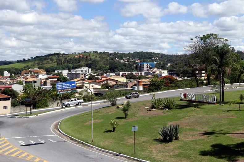 Pedro Leopoldo trevo entrada da cidade letreiro