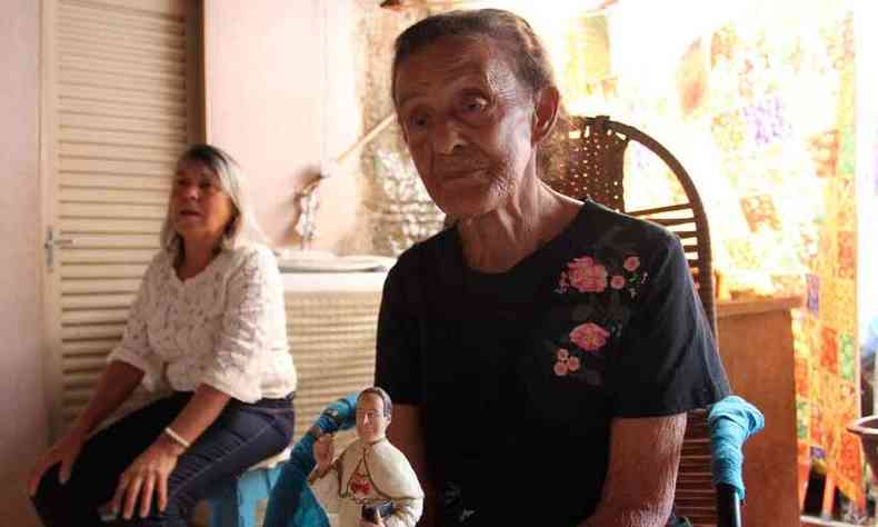 Dona Anita de Jesus, de 91 anos, se lembra da comoo provocada pela sada do padre da cidade: %u201CFico feliz de ter conhecido um santo%u201D
