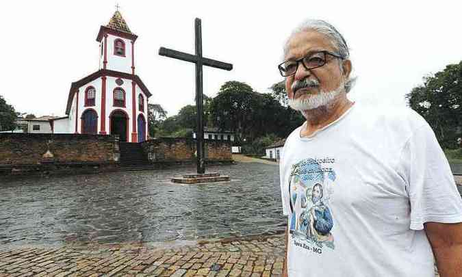 Historiador Elvcio Eustquio diz que a famlia nunca se integrou  cidade(foto: BETO NOVAES/EM/D.A PRESS)