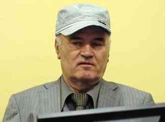 Ratko Mladic se sentiu mal durante audincia (foto: MARTIN MEISSNER / POOL / AFP)
