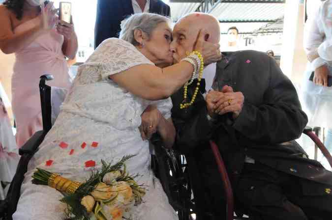Casamento com idosos que se conheceram no Lar Maria Clara, Centro de ContagemJuarez Rodrigues/EM/D.A Press