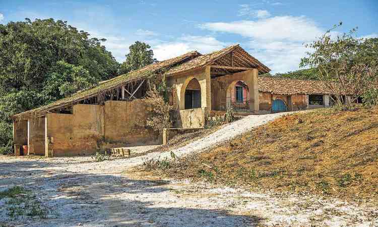Vila colonial cenogrfica construda em Tocantis, na Zona da Mata mineira
