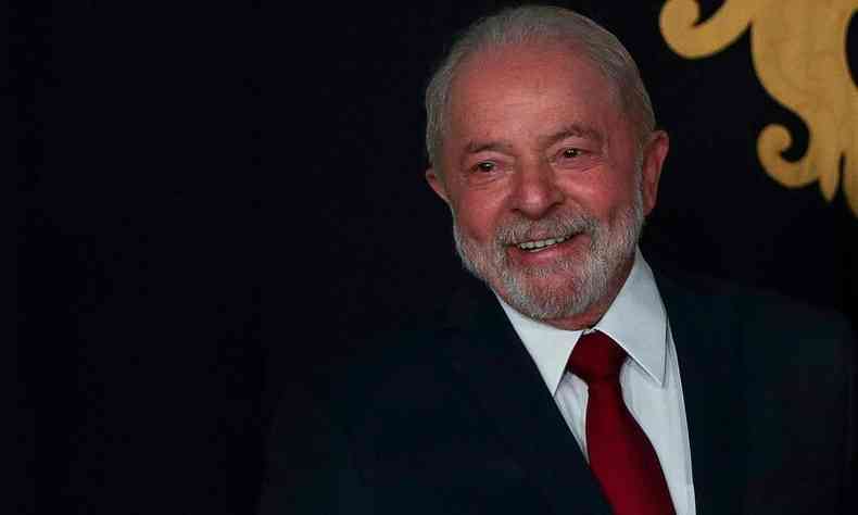 Lula sorrindo