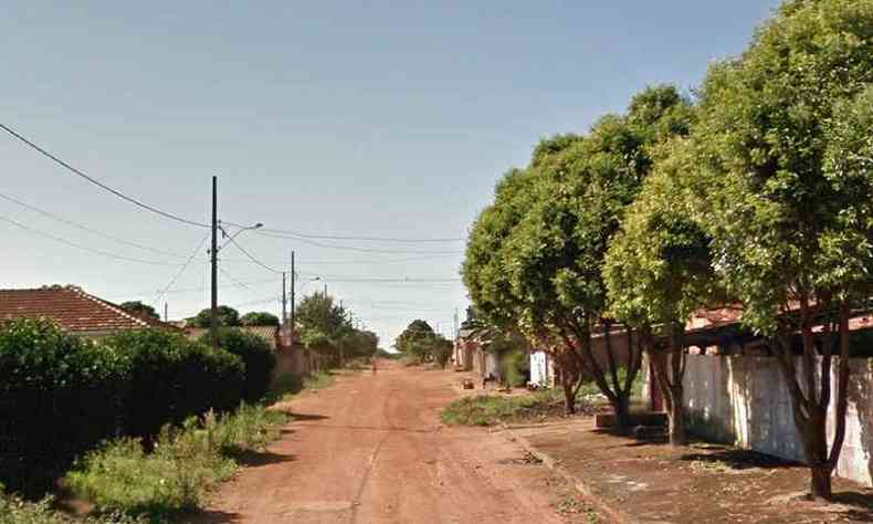 O crime aconteceu na Rua dos Pinheiros, na cidade do Tringulo Mineiro(foto: Reproduo/Google Street View)