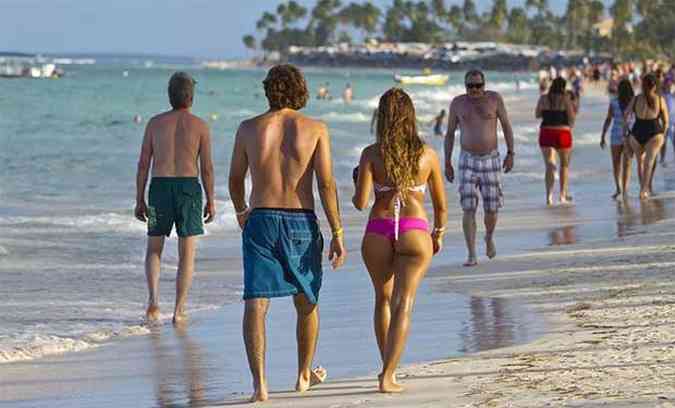 O paraso caribenho  um dos principais destinos de brasileiros no exterior devido s suas praias de areias cristalina e resorts com pacotes all-inclusive (foto: AFP/Erika Santelices)