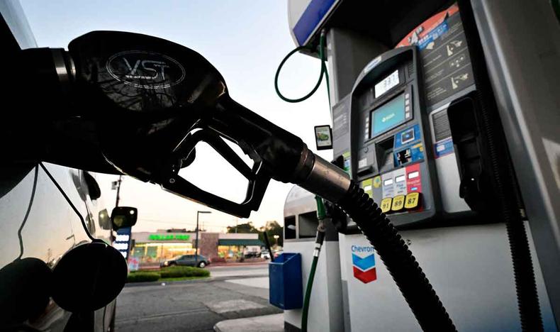 Queda nos preos da gasolina nos postos norte-americanos impediram um avano maior na inflao em setembro