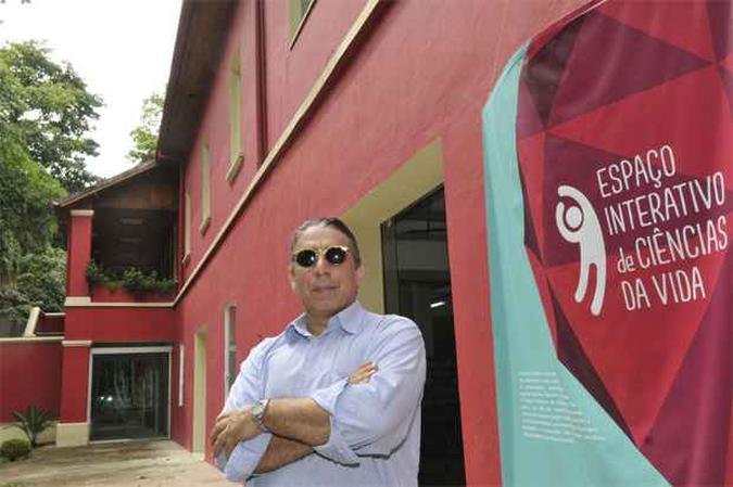 ''As pessoas pisar�o num tapete sens�vel e ser�o convidadas a reproduzir o movimento projetado na tela. V�o interagir com o pr�prio corpo'' - Fabr�cio Fernandino, coordenador do espa�o(foto: Maria Tereza Correia/EM/D.A Press)