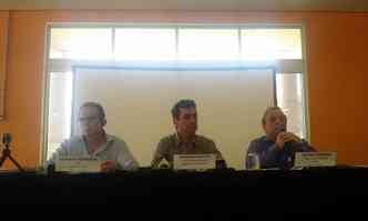 Da esquerda para a direita, executivos da BHP, Samarco e Vale(foto: Alexandre Rodrigues/EM/DA Press)