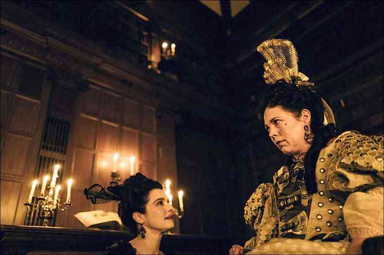Lady Sarah Marlborough (Rachel Weisz)  a confidente da rainha Anne (Olivia Colman). As duas atrizes foram indicadas ao Oscar(foto: FOX FILMS/DIVULGAO)