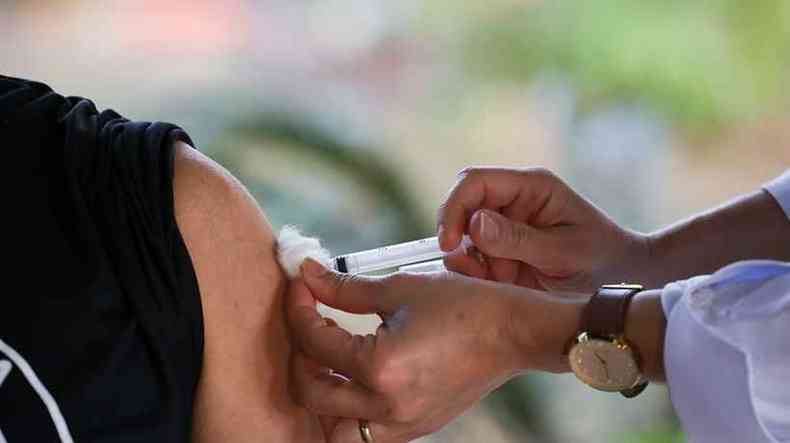 Pouso Alegre j vacinou mais da metade da populao com a 1 dose da vacina contra a COVID(foto: Walterson Rosa / MS)