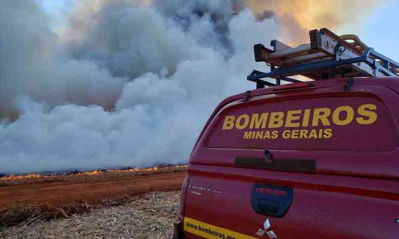 Em Arax, bombeiros atenderam a oito ocorrncias em menos de 24 horas(foto: Divulgao/Corpo de Bombeiros)
