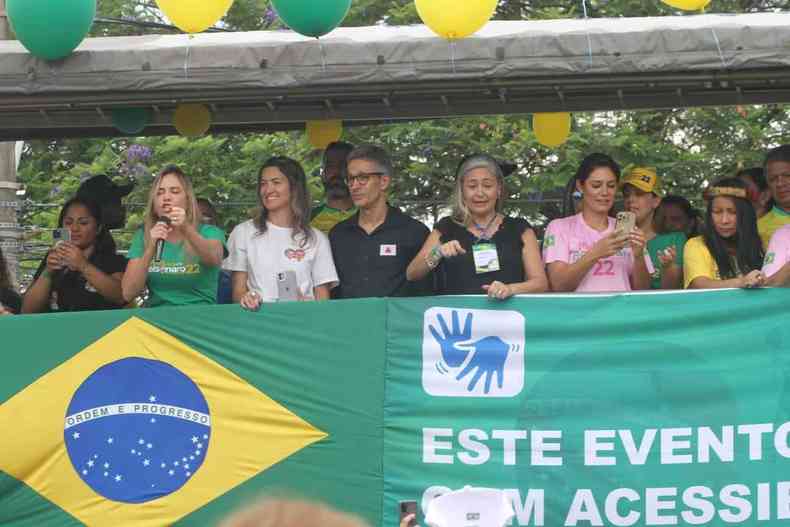 Plpito no evento de Michelle Bolsonaro em BH