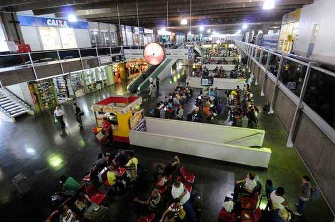 Empresa que vencer a licitação vai administrar a rodoviária de Belo Horizonte por cinco anos, prorrogáveis por mais cinco(foto: Beto Novaes/EM/D.A Press - 15/4/14) Empresa que vencer a licitação vai administrar a rodoviária de Belo Horizonte por cinco anos, prorrogáveis por mais cinco(foto: Beto Novaes/EM/D.A Press - 15/4/14)