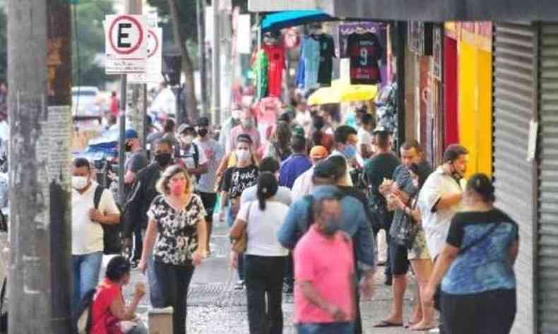 Lojas de Belo Horizonte devero limitar a capacidade de entrada de pessoas(foto: Gladyston Rodrigues/EM/D.A Press)
