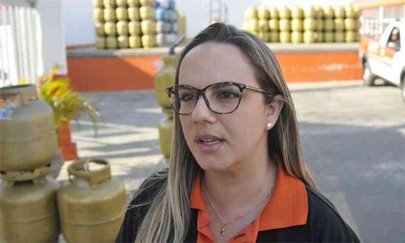 Dona de distribuidora, Tatiana Moura diz ter cortado despesas para evitar mais repasses(foto: Juarez Rodrigues/EM/D.A Press)