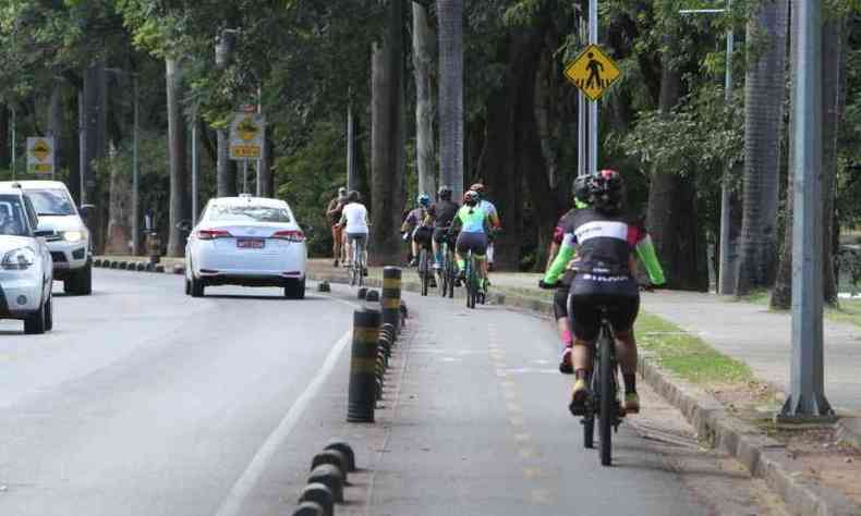 Na Pampulha, maior presena era dos ciclistas(foto: Edsio Ferreira/EM/D.A Press)