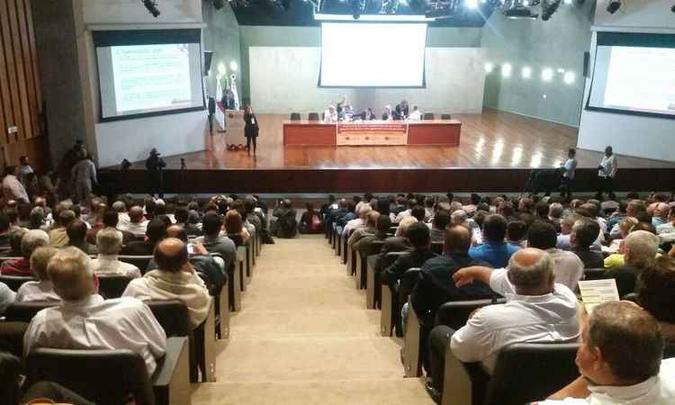 Os prefeitos estão na Cidade Administrativa desde as 9h para discutir a crise nas cidades(foto: Isabella Souto) Os prefeitos estão na Cidade Administrativa desde as 9h para discutir a crise nas cidades(foto: Isabella Souto)