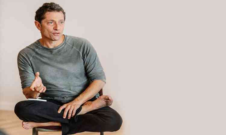 Professor de yoga, quiroprata e terapeuta natural, Francisco Kaiut