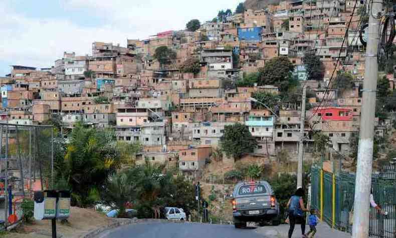 Falta de estrutura, saneamento e subemprego deixam famlias de comunidades mais vulnerveis ao novo coronavrus(foto: Tlio Santos/EM/D.A.Press)