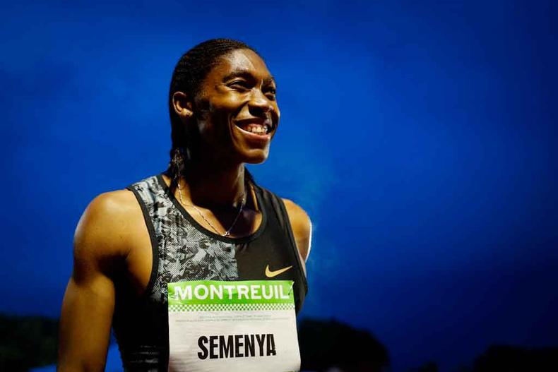 Caster Semenya se recusa a tomar remédios para competir, como quer a IAAF, e o governo sul-africano tenta reverter a decisão(foto: GEOFFROY VAN DER HASSELT/AFP - 11/6/19) Caster Semenya se recusa a tomar remédios para competir, como quer a IAAF, e o governo sul-africano tenta reverter a decisão(foto: GEOFFROY VAN DER HASSELT/AFP - 11/6/19)