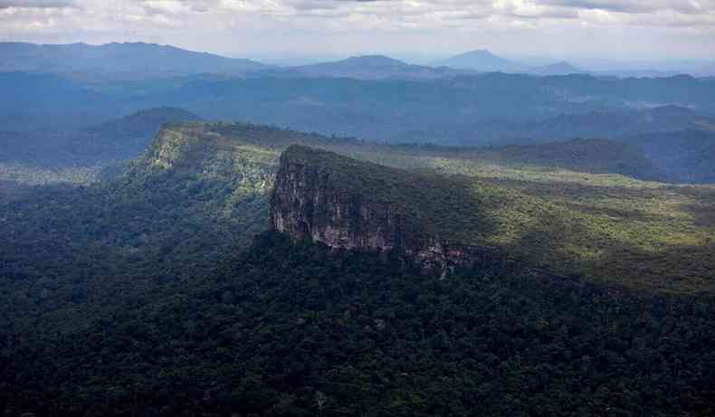 Serra na Terra Indgena Yanomami.