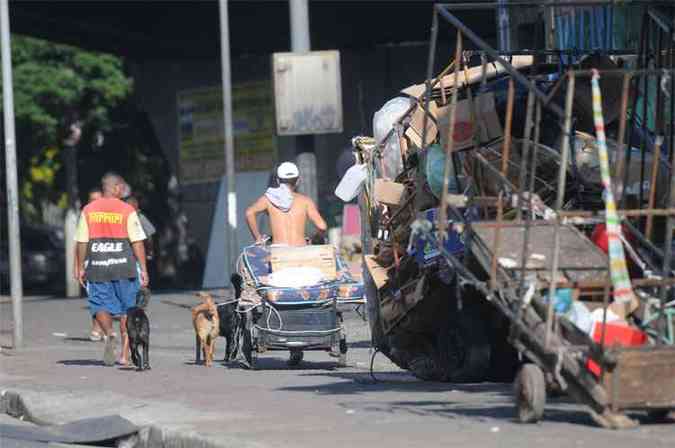 Associao de catadores diz que, se for aprovada, a nova lei vai agravar o desemprego em Belo Horizonte(foto: Leandro Couri/EM/D.A Press)