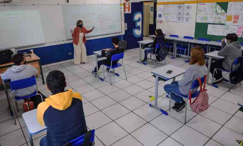 Sala de aula em So Paulo: estado reabriu algumas escolas em fevereiro(foto: Nelson Almeida/AFP)