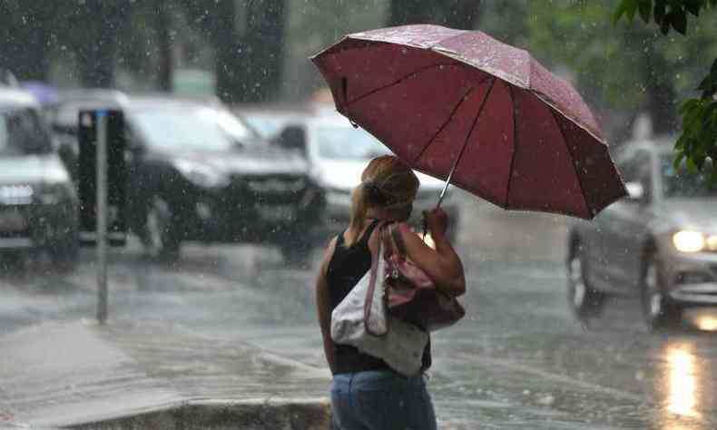 Belo Horizonte teve, em um dia, 53 milmetros de chuva(foto: Juarez Rodrigues/EM/D.A Press)