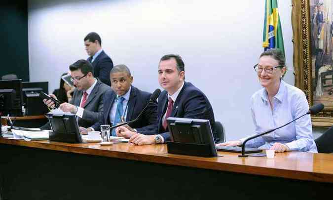 No incio da sesso os governistas j anunciaram a obstruo. O presidente Rodrigo Pacheco (PMDB-MG) se comprometeu a retomar a discusso da PEC na semana que vem(foto: Billy Boss/Cmara dos Deputados)