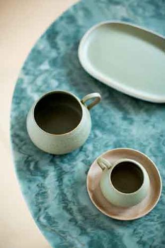 Xícara de chá e café com prato oval vidrado Mat(foto: Divulgação) Xícara de chá e café com prato oval vidrado Mat