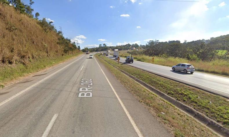foto da internet de uma rodovia em juatuba 