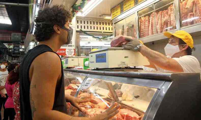 Variao de preos das carnes nos aougues da Grande BH chega a mais de 270% em alguns casos(foto: Jair Amaral/EM/D.A Press)