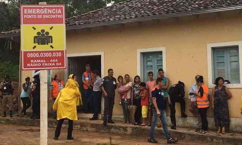Simulado envolveu moradores das duas cidades e técnicos de empresas mineradoras(foto: Arquivo Samarco/Divulgação)