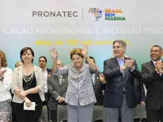 Dilma Rousseff durante solenidade de formatura de alunos do Pronatec(foto: Agncia Brasil)