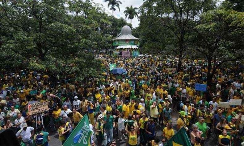 Impeachment - 2016 Pra�a da Liberdade foi ocupada por grupos contr�rios � ent�o presidente Dilma Rousseff(foto: T�lio santos/EM/D.A Press - 13/3/16)