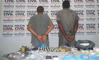 Os suspeitos foram detidos em um laboratrio clandestino (foto: Divulgao / Polcia Civil)