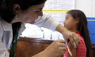 Pais tero de autorizar menores de idade a receber imunizao em Belo Horizonte(foto: Valdecir Galor/SMCS Brasil - 1/9/14)