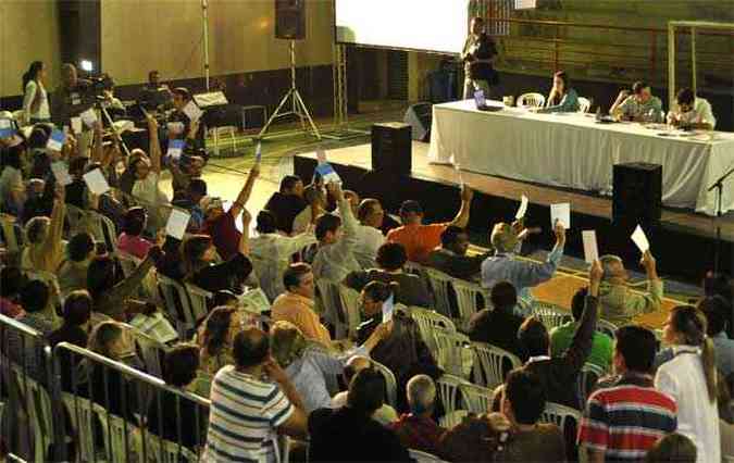 Quase 650 propostas foram discutidas e aprovadas pelos delegados na conferncia. Agora, elas sero transformadas em projeto de lei e enviadas para avaliao do Legislativo (foto: Ramon Lisboa/EM/D.A Press. Brasil)