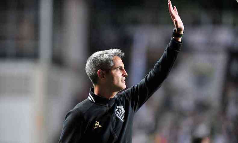 Rodrigo Santana, treinador do Atltico(foto: Alexandre Guzanshe/EM/D.A Press - 4/8/149)