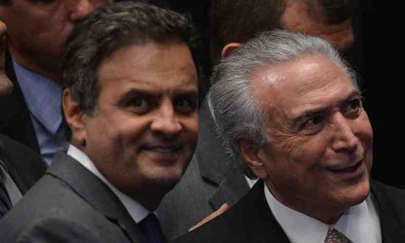 O senador tucano Acio Neves e o presidente Michel Temer(foto: Fabio Rodrigues Pozzebom/Agencia Brasil)