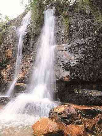 Belezas naturais so o maior atrativo de Alto Paraso: a Cachoeira dos Cristais  uma das mais prximas e fceis de visitar (foto: Minervino Jnior/Encontro/DA Press)