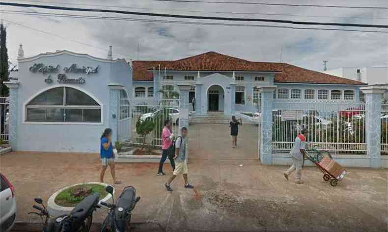 Menino foi levado ao Hospital Municipal de Paracatu, onde a morte foi confirmada(foto: Reproduo da internet/Google Maps)