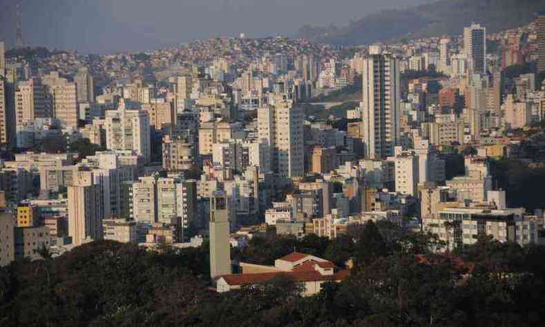 Belo Horizonte j registrou 53.337 casos confirmados e 1.625 falecimentos provocados pela COVID-19