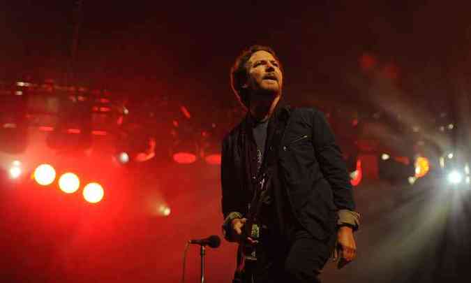 Banda americana Pearl Jam, do vocalista Eddie Vedder, se apresentou em Belo Horizonte em dezembro do ano passado(foto: Tlio Santos/EM/D.A PRESS)