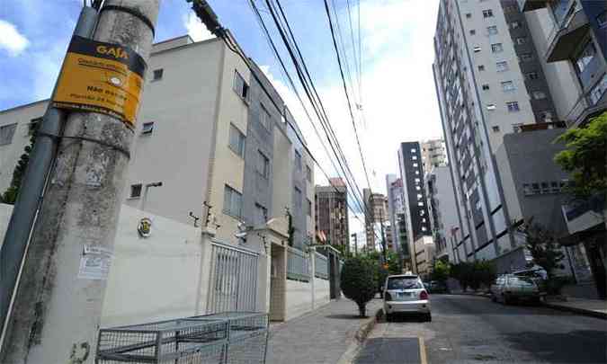 Obras de recapeamento da Gasmig no Bairro Buritis(foto: Leandro Couri/EM/D.A Press)