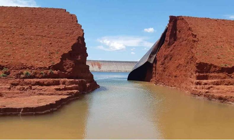 Represa era usada em irrigao