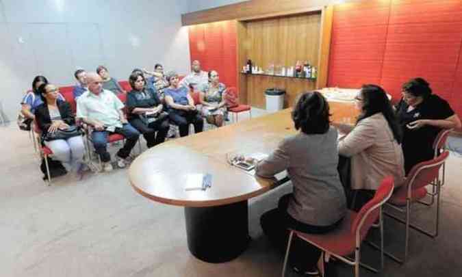 Representantes de instituies se reuniram com a direo da Jornada para expor obstculos e definir necessidades de cada uma(foto: Gladyston Rodrigues/EM/D.A Press)