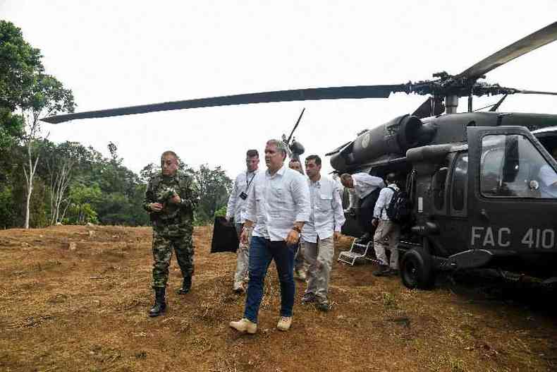 O atentado ao helicptero que transportava a comitiva do presidente da Colmbia ocorreu prximo da cidade de Ccuta(foto: Presidncia da Colmbia/AFP)