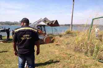 Incio das derrubadas no Lago Sul(foto: Ed Alves CB DA Press)